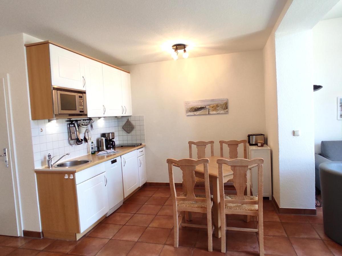 Apartment La *
